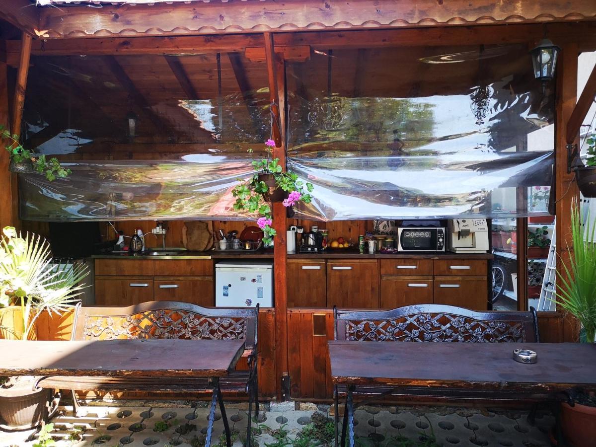 Respekt Guest House Pantai Sunny Bagian luar foto