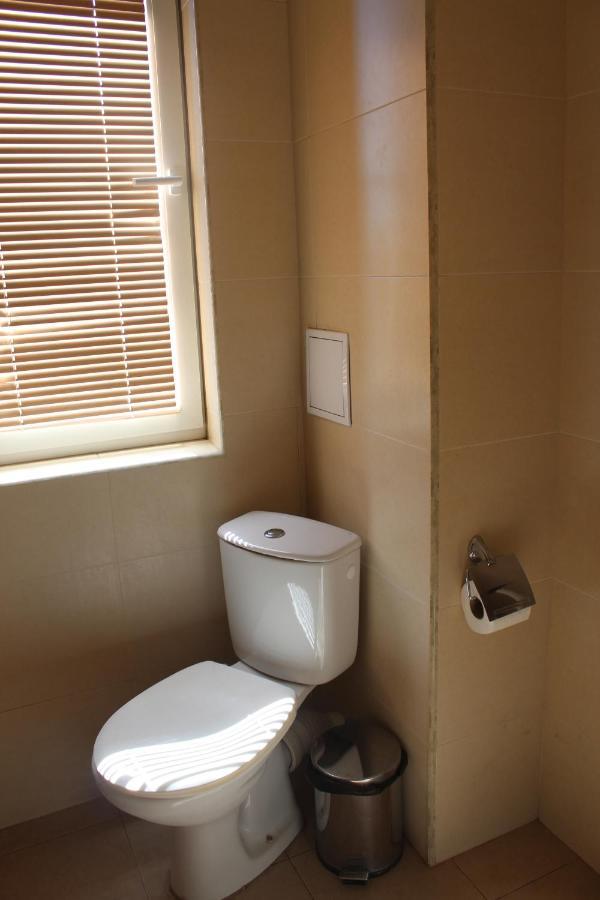 Respekt Guest House Pantai Sunny Bagian luar foto