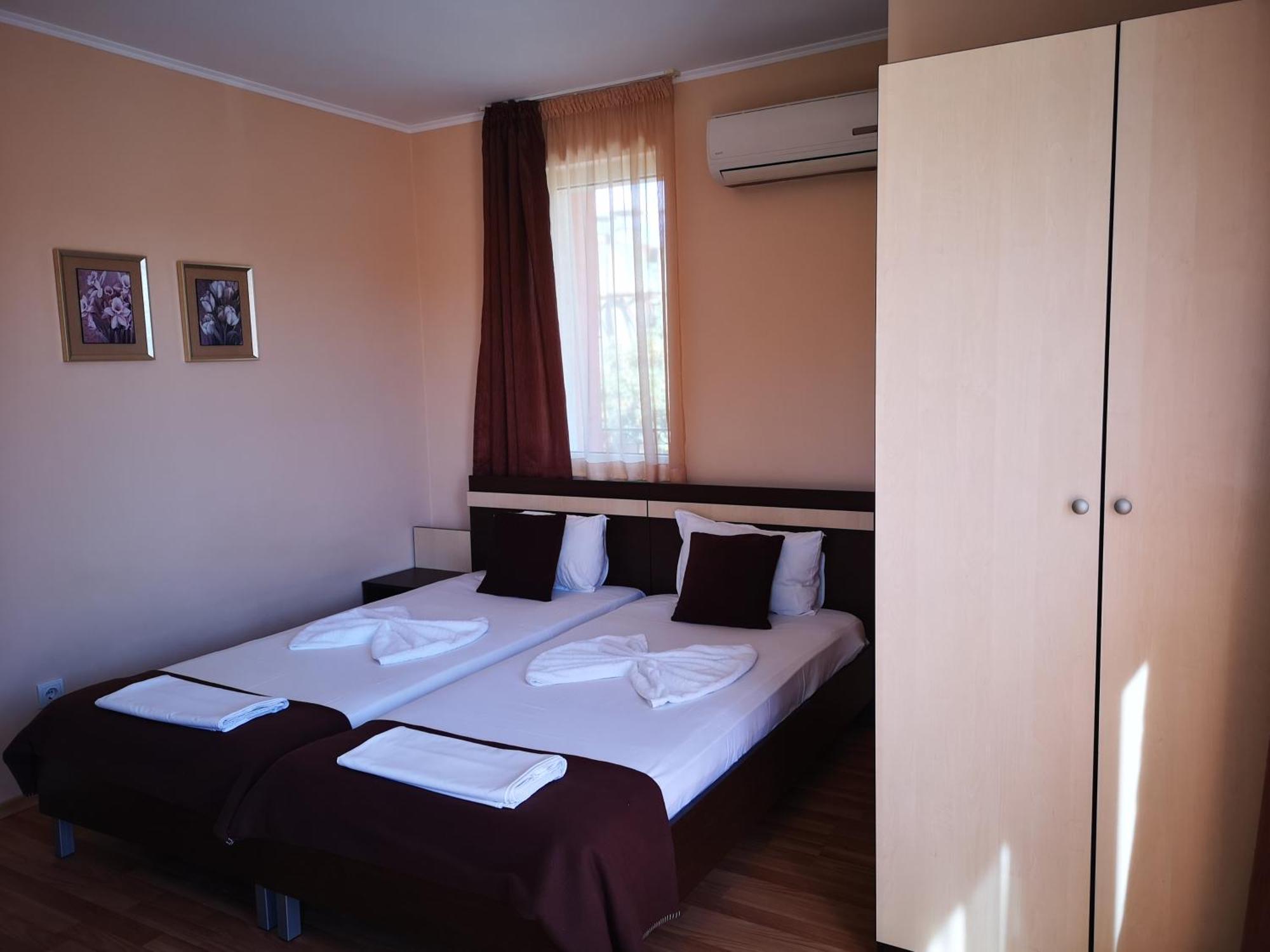 Respekt Guest House Pantai Sunny Ruang foto