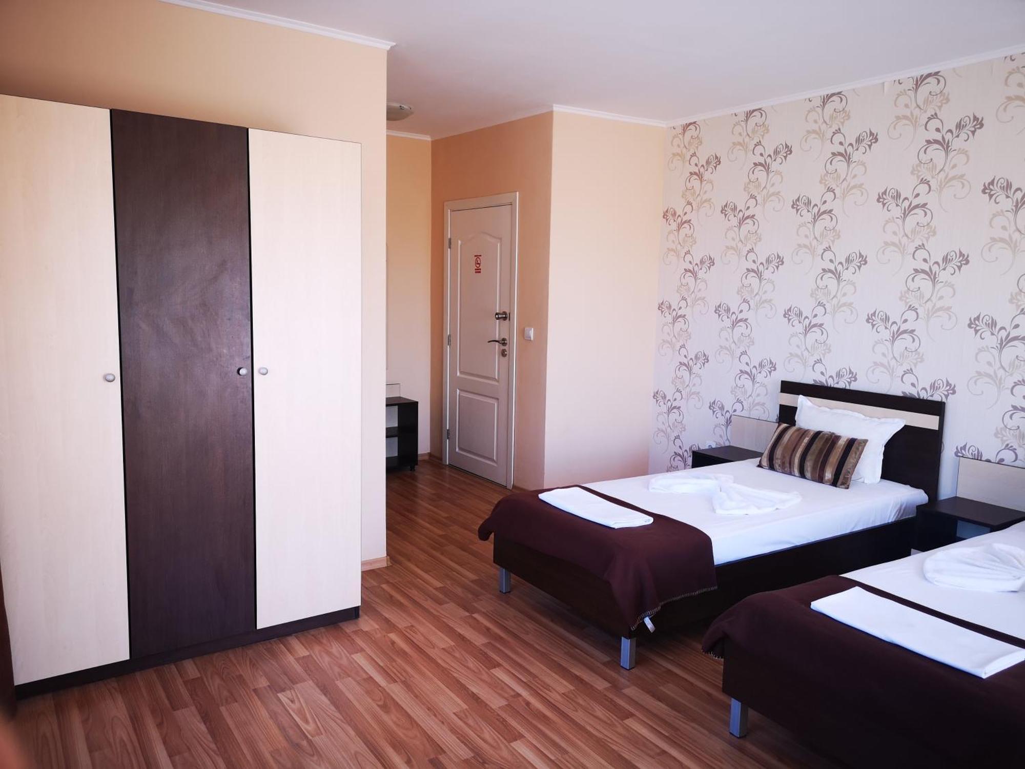 Respekt Guest House Pantai Sunny Ruang foto