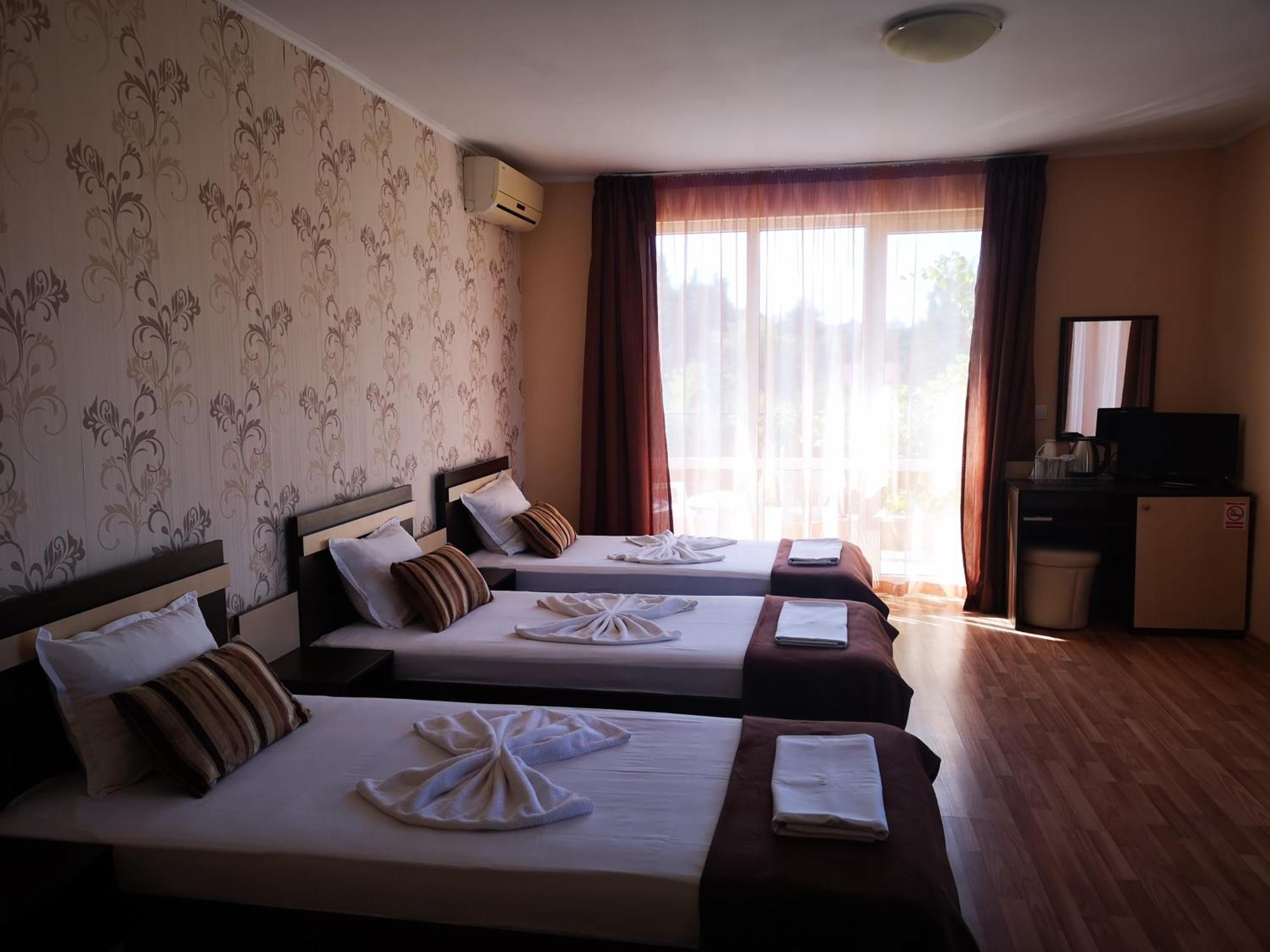 Respekt Guest House Pantai Sunny Ruang foto