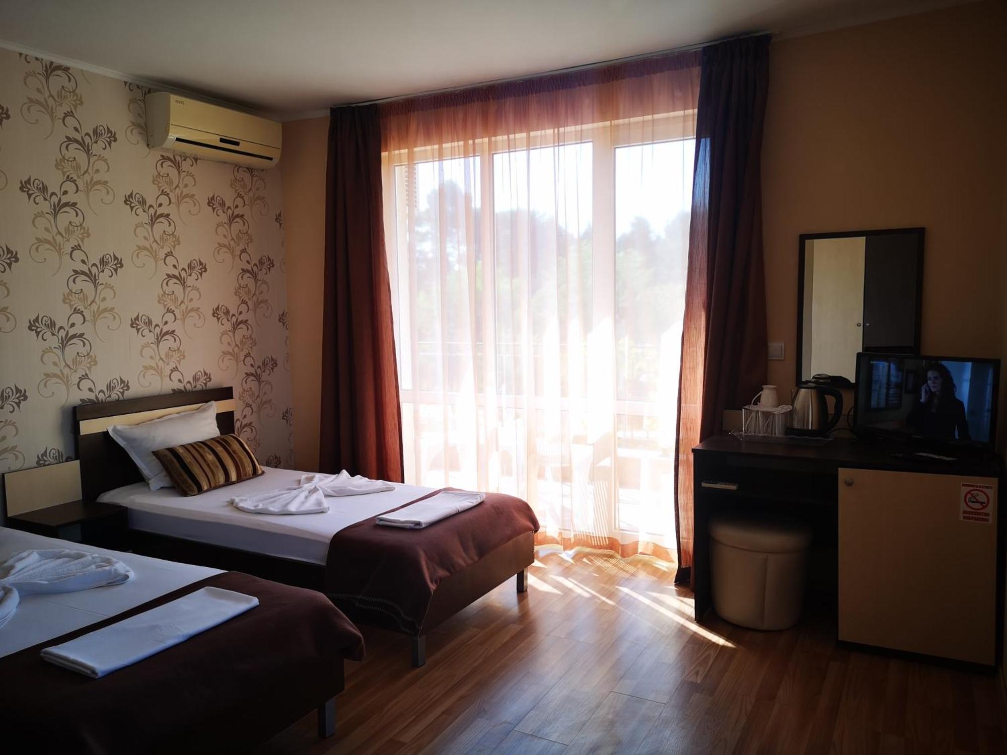 Respekt Guest House Pantai Sunny Ruang foto