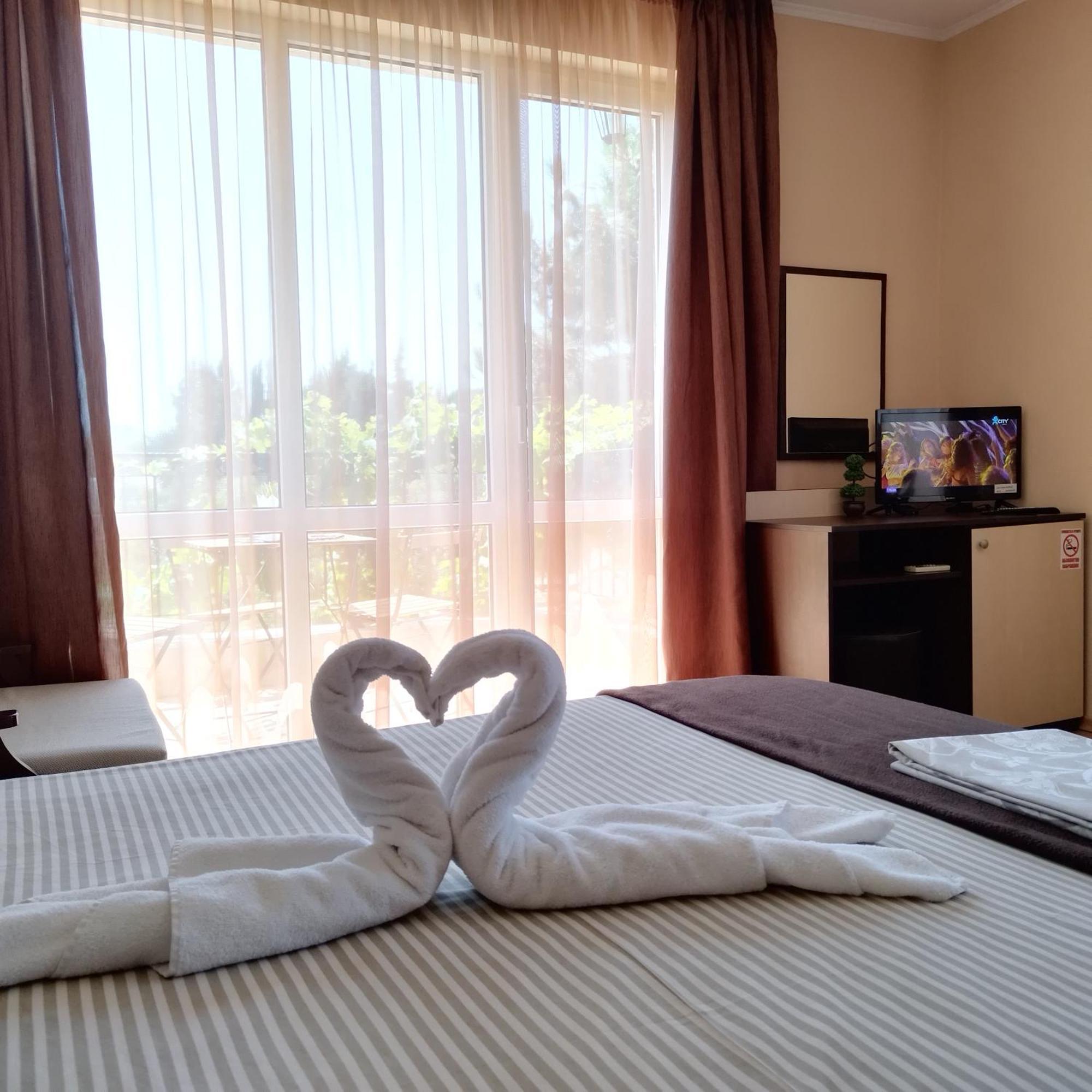 Respekt Guest House Pantai Sunny Ruang foto